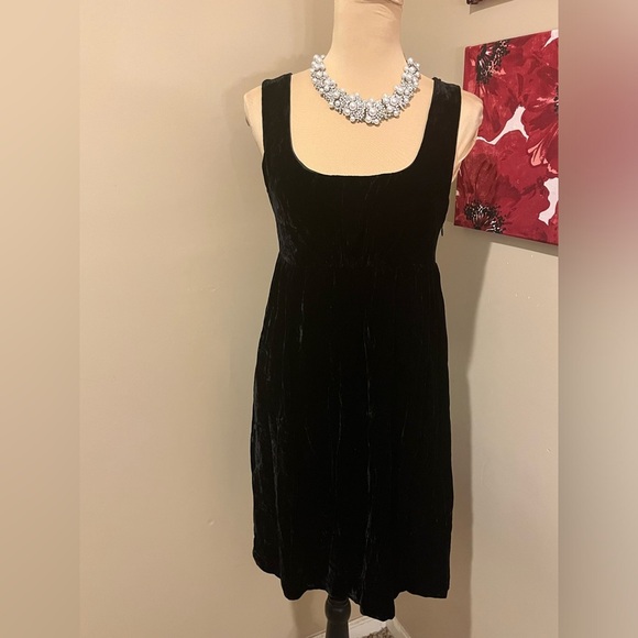 Gap Tank Square Neck Black Velvet Mini Dress, size 4 - Picture 4 of 7